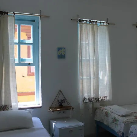 Bed & Breakfast Agapi Konukevi 3*