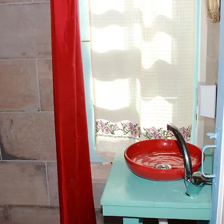 Bed & Breakfast Agapi Konukevi 3*