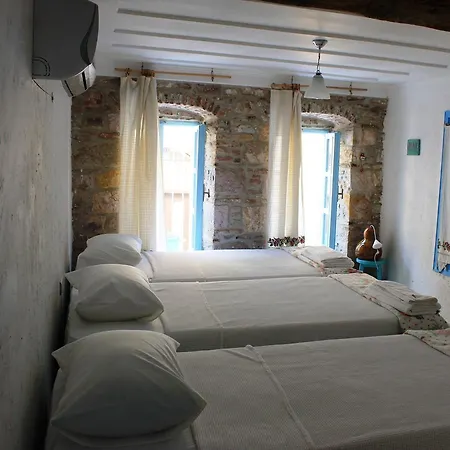 Agapi Konukevi Bed & Breakfast